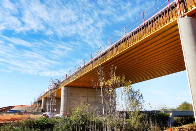 High-speed railway line CNM
